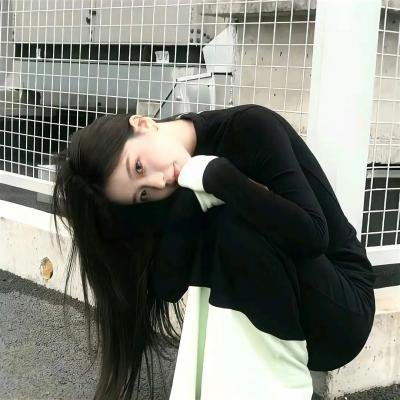 村里来了个直播女神